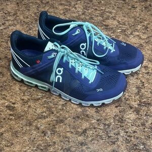 On Running Women's Blue and Light Teal Athletic Sneakers Cloudflow 7